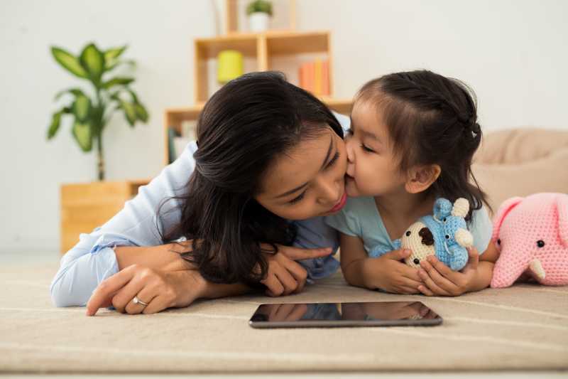 3 Dilema yang Dirasakan Ibu Muda 3 Dilema yang Dirasakan Ibu Muda