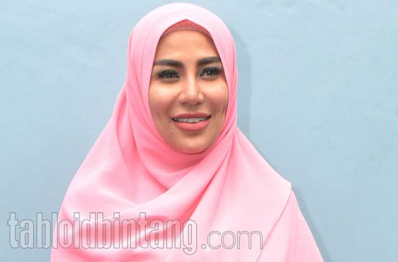 Cinta Penelope Ungkap yang Membuatnya Kena Kanker hingga Lumpuh Cinta Penelope Ungkap yang Membuatnya Kena Kanker hingga Lumpuh