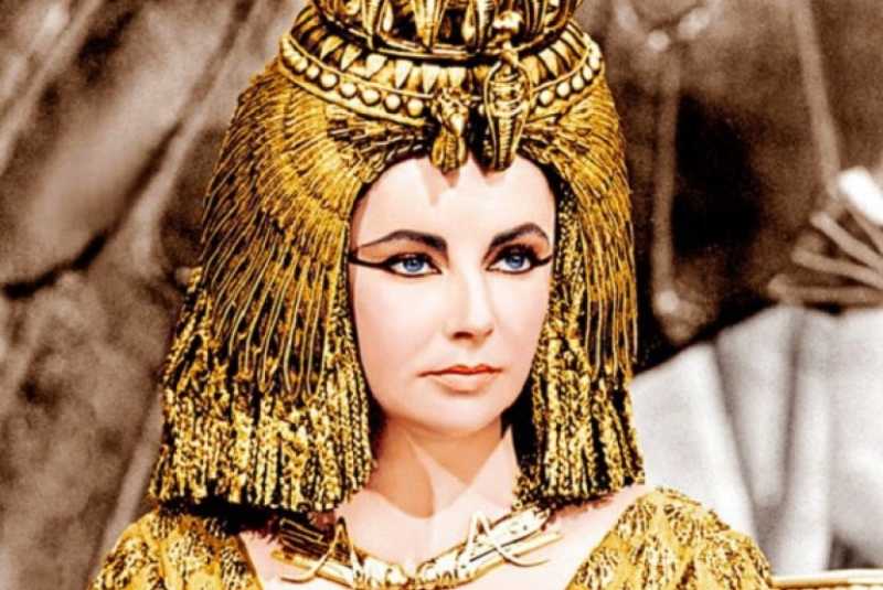 Ilmuwan Ciptakan Kembali Parfum Cleopatra Ilmuwan Ciptakan Kembali Parfum Cleopatra