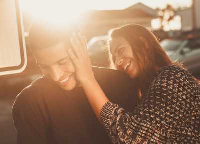 5 Zodiak yang Paling Sering Terjebak Friendzone