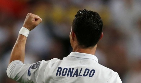 Figo Yakin Madrid Baik-Baik Saja tanpa Ronaldo 
