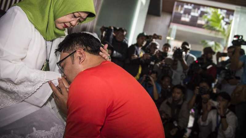 Ridwan Kamil-UU Tumbangkan 3 Jenderal di Pilgub Jabar