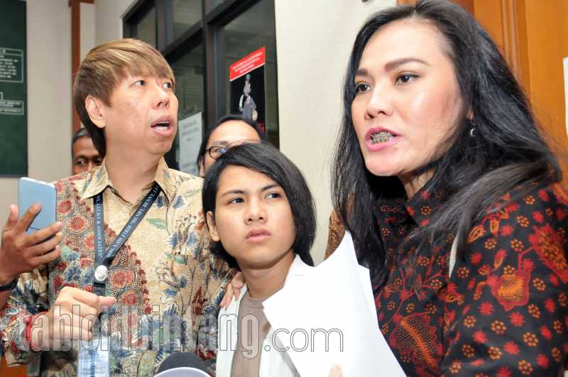 Sidang Cerai Aming - Evelyn Memasuki Pokok Perkara Sidang Cerai Aming - Evelyn Memasuki Pokok Perkara