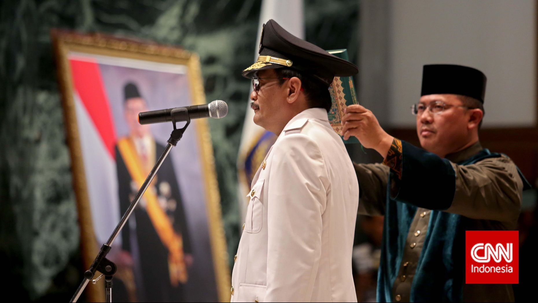 Jokowi Lantik Djarot Jadi Gubernur DKI Jakarta Hari Ini