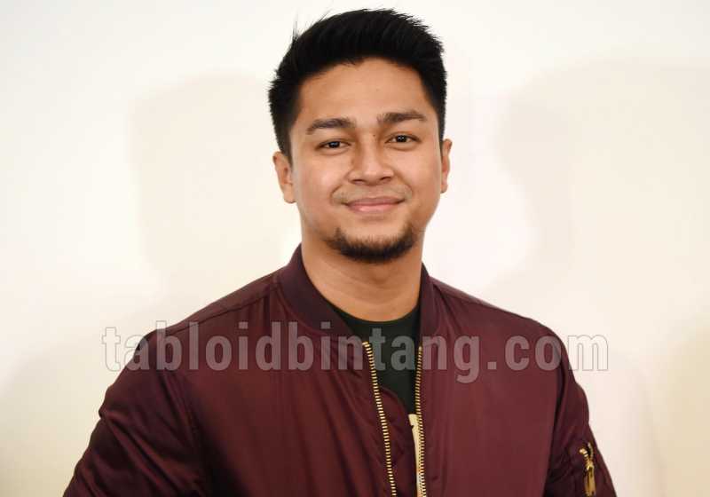 Deva Mahenra Piara Janggut Demi Perannya Sebagai Ustadz Kiblat Deva Mahenra Piara Janggut Demi Perannya Sebagai Ustadz Kiblat