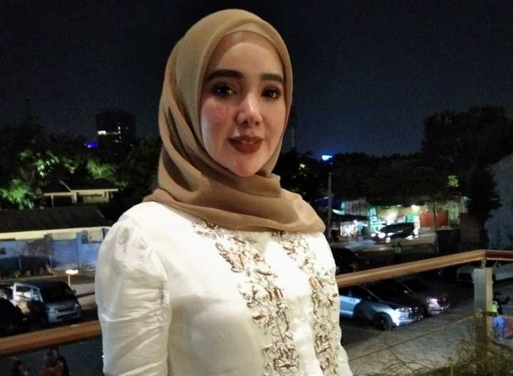 Devita Rusdi Cari Jodoh, Kriteria Pria Seperti Apa? Devita Rusdi Cari Jodoh, Kriteria Pria Seperti Apa?