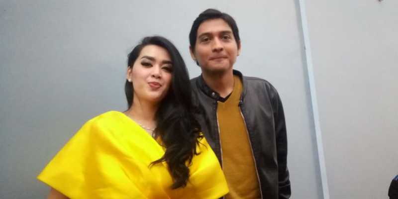 Jawaban Mengejutkan Tiara Dewi Soal Pernikahan Rekayasa Jawaban Mengejutkan Tiara Dewi Soal Pernikahan Rekayasa