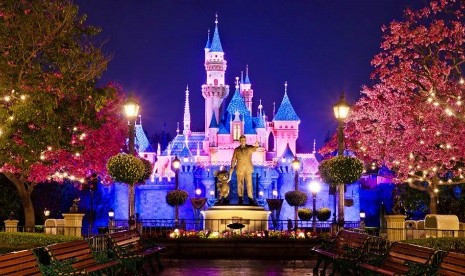 Sketsa Asli Disneyland akan Dilelang Sketsa Asli Disneyland akan Dilelang