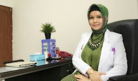 Vampire Facial, Metode Peremajaan Wajah dengan Darah Sendiri Vampire Facial, Metode Peremajaan Wajah dengan Darah Sendiri
