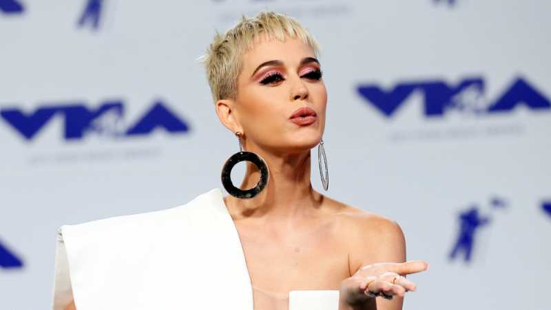 Penonton Area Festival B Konser Katy Perry Gratis Pindah ke Kelas A Penonton Area Festival B Konser Katy Perry Gratis Pindah ke Kelas A