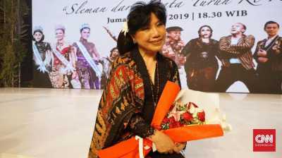 Ragam Kebaya dalam Peragaan 30 Tahun Anne Avantie