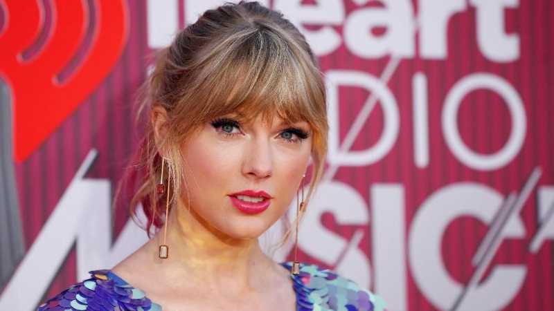 Taylor Swift Singgung Album Baru di iHeartRadio Awards 2019 Taylor Swift Singgung Album Baru di iHeartRadio Awards 2019