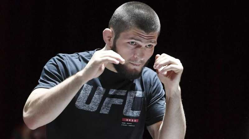 Khabib Lebih Tertarik Lawan Mayweather daripada Ferguson