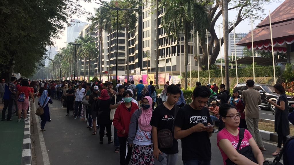 Warga Antre Sejak Subuh demi Tiket Final Badminton Asian Games