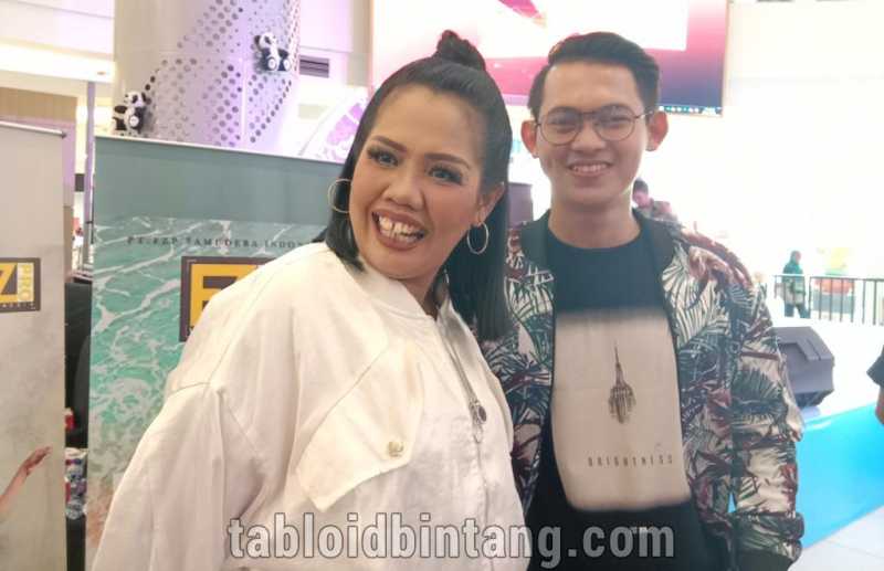 Tak Mau Dianggap Artis Settingan, Elly Sugigi Membuktikan Diri dengan Karya Tak Mau Dianggap Artis Settingan, Elly Sugigi Membuktikan Diri dengan Karya