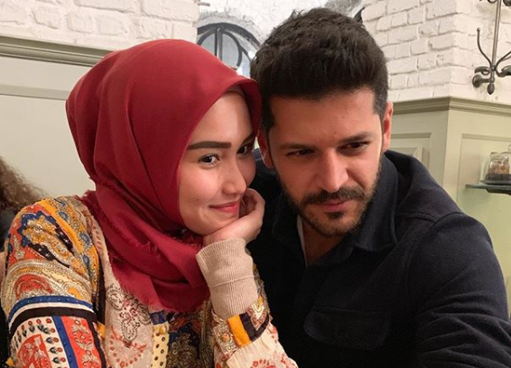 Ayu Ting Ting Foto Bareng Emre Kivilcim, Netizen Sibuk Bahas Shaheer Sheikh