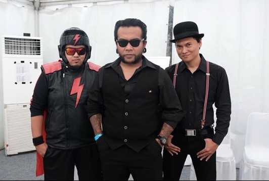 Endank Soekamti dan Tipe X Tampil Satu Panggung di Ancol Music Special Endank Soekamti dan Tipe X Tampil Satu Panggung di Ancol Music Special