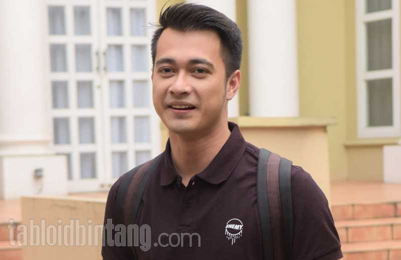 Eza Gionino Boleh Ketemu Ibunda, Asal Sudah Bercerai dari Istrinya Eza Gionino Boleh Ketemu Ibunda, Asal Sudah Bercerai dari Istrinya