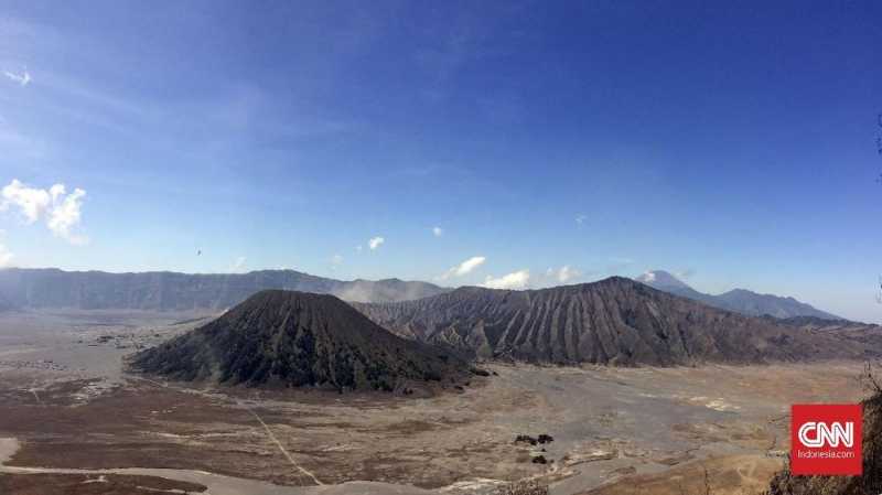 Gunung Bromo Masih Fluktuatif, Radius Aman Wisatawan 1 Km Gunung Bromo Masih Fluktuatif, Radius Aman Wisatawan 1 Km