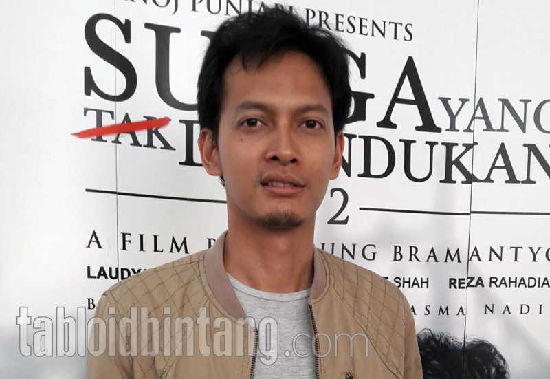 HUT RI 72, Fedi Nuril Kenang Saat Ikut Lomba Makan Kerupuk HUT RI 72, Fedi Nuril Kenang Saat Ikut Lomba Makan Kerupuk