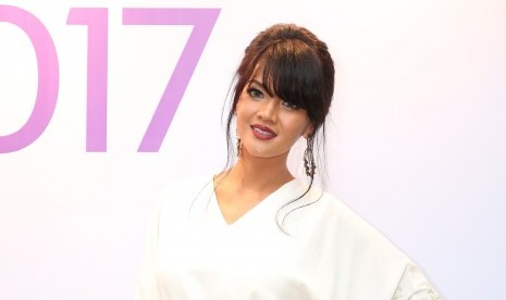 Tips Awet Muda Ala Farah Quinn Tips Awet Muda Ala Farah Quinn