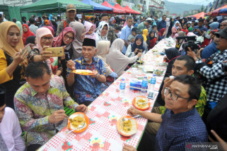 Mengembalikan nama baik Sate Padang lewat festival Mengembalikan nama baik Sate Padang lewat festival