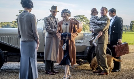 Downton Abbey Pimpin Box Office AS, Salip Ad Astra, Rambo