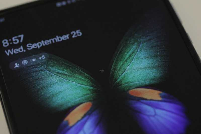 Baru Sehari Dipakai, Layar Samsung Galaxy Fold Rusak Baru Sehari Dipakai, Layar Samsung Galaxy Fold Rusak