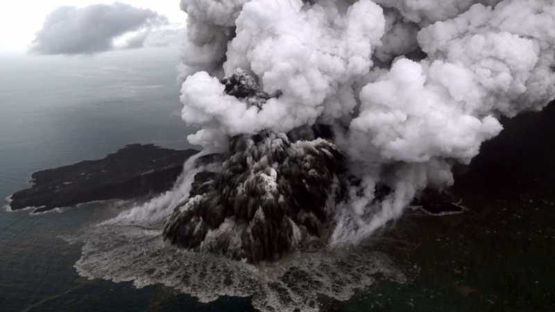 Penyebab Tinggi Gunung Anak Krakatau Turun Jadi 110 Meter Penyebab Tinggi Gunung Anak Krakatau Turun Jadi 110 Meter