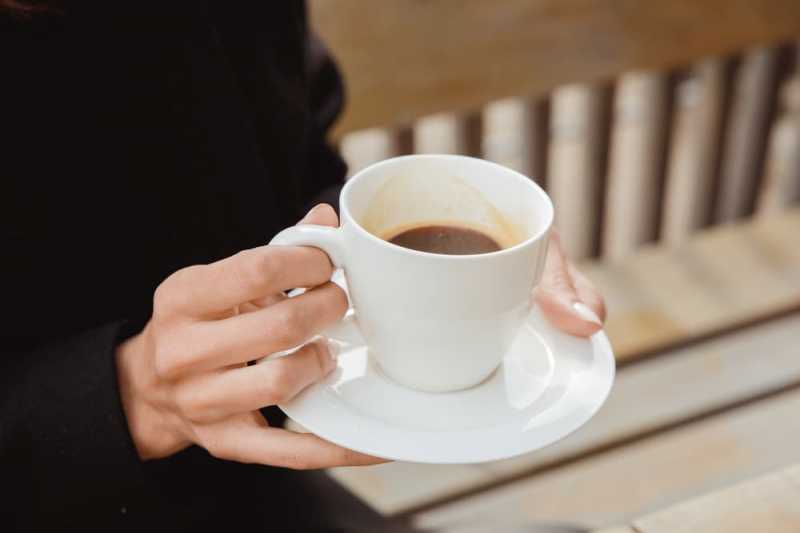 Gemetar Setelah Minum Kopi? Mungkin Anda Overdosis Kafein Gemetar Setelah Minum Kopi? Mungkin Anda Overdosis Kafein
