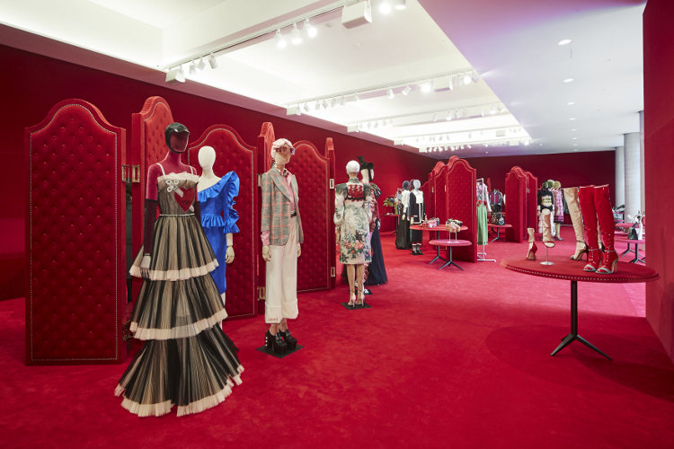 Koleksi Gucci yang Eksentrik Tampil di Seoul