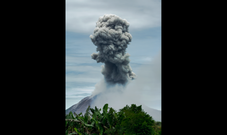 Dalam 20 Menit, Sinabung Erupsi 3 Kali Pagi Ini Dalam 20 Menit, Sinabung Erupsi 3 Kali Pagi Ini