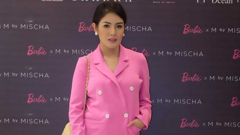 Cara Nindy Ayunda Hadapi Haters di Sosial Media Cara Nindy Ayunda Hadapi Haters di Sosial Media