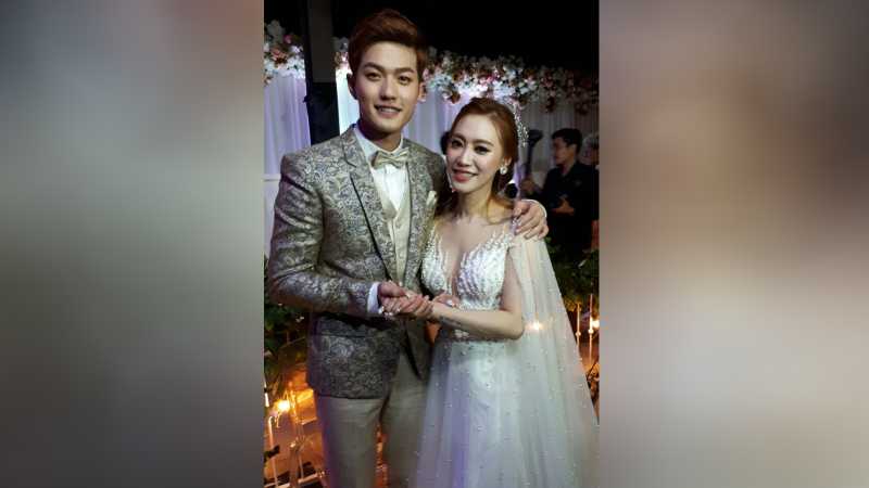 Lee Jeong Hoon Resmi Menikah dengan Moa Aeim Lee Jeong Hoon Resmi Menikah dengan Moa Aeim