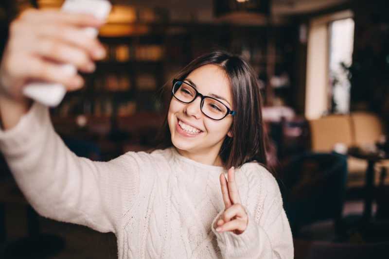 Hobi Difoto Pakai Flash? Waspada Bahaya Kejang-kejang Hobi Difoto Pakai Flash? Waspada Bahaya Kejang-kejang