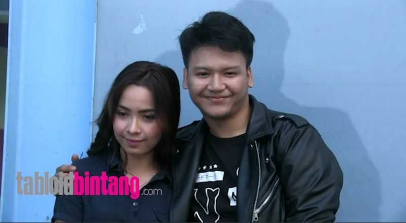 Menikah Desember, Ilham SMASH Sebut Persiapan Baru 75 Persen Menikah Desember, Ilham SMASH Sebut Persiapan Baru 75 Persen