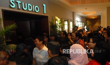 Pendapatan 21st Century Fox Turun Pendapatan 21st Century Fox Turun