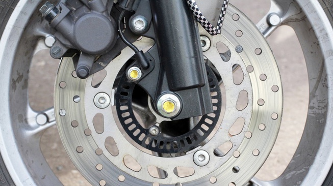 Rem ABS Pada Sepeda Motor, Seberapa Pentingnya Kah? Rem ABS Pada Sepeda Motor, Seberapa Pentingnya Kah?