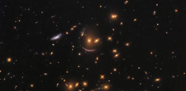 Wow! NASA Temukan Galaksi Berbentuk ‘Smile Face’