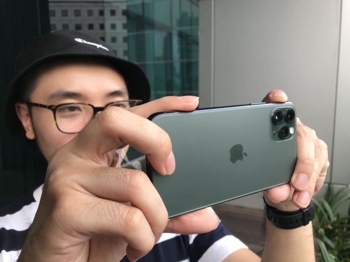 Review Kamera iPhone 11 Pro: Pertama dengan 3 Kamera dan Andal Memotret di Malam Hari Review Kamera iPhone 11 Pro: Pertama dengan 3 Kamera dan Andal Memotret di Malam Hari