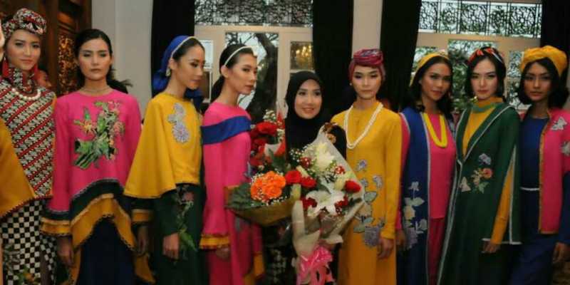 Istri Menaker Luncurkan Brand Busana Hijab