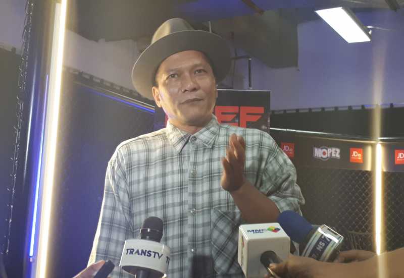 Setahun Tak Diizinkan Bertemu Anak, Begini Sikap Iwa K Setahun Tak Diizinkan Bertemu Anak, Begini Sikap Iwa K