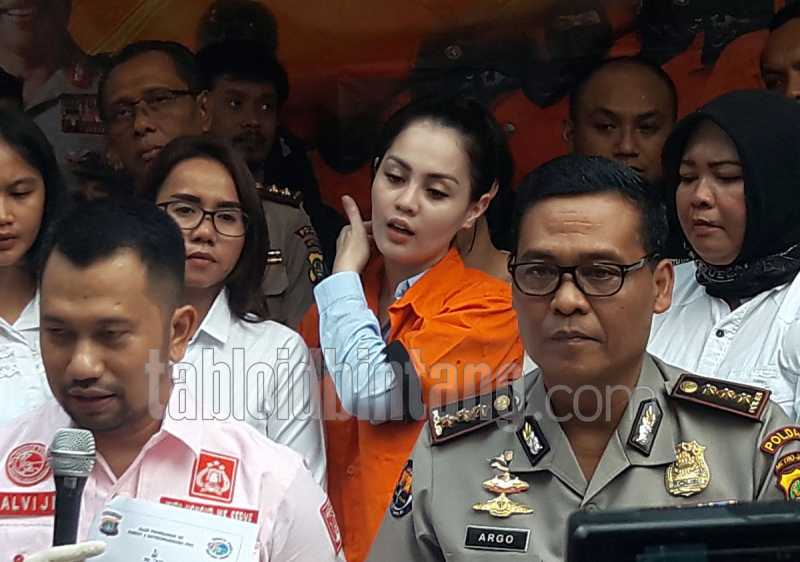 Pertama Kali Tersangkut Kasus Narkoba, Jennifer Dunn Masih Berusia 15 Tahun Pertama Kali Tersangkut Kasus Narkoba, Jennifer Dunn Masih Berusia 15 Tahun