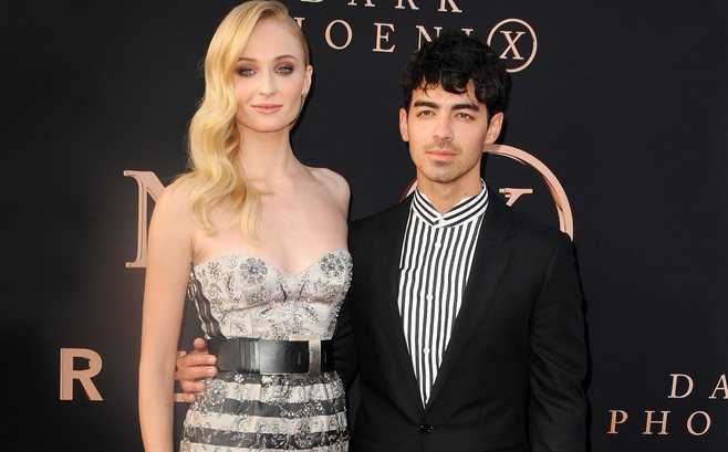 Bulan Madu Mewah Joe Jonas dan Sophie Turner di Maladewa