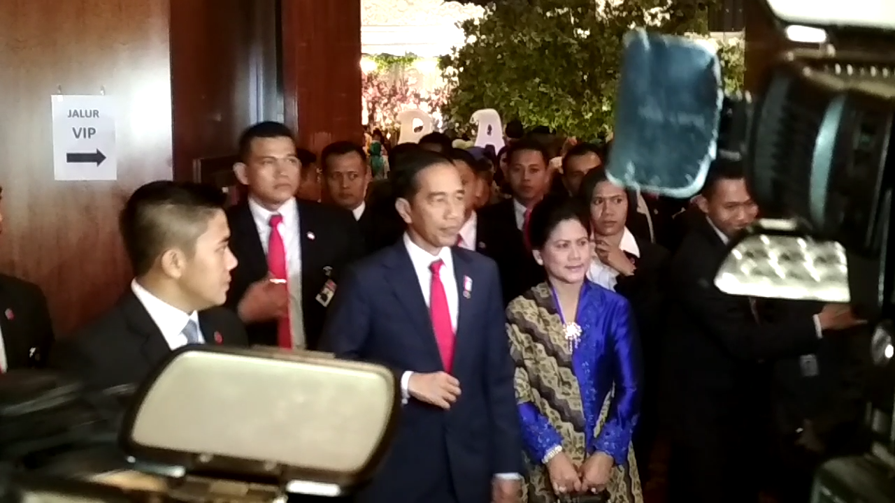 Ucapan Selamat Jokowi untuk Raditya Dika-Anissa Aziza