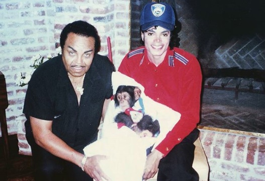 Mengidap Kanker, Ayah Michael Jackson Tutup Usia Mengidap Kanker, Ayah Michael Jackson Tutup Usia