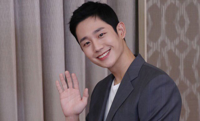 Jung Hae In Saingi Popularitas Park Bo Gum Jung Hae In Saingi Popularitas Park Bo Gum