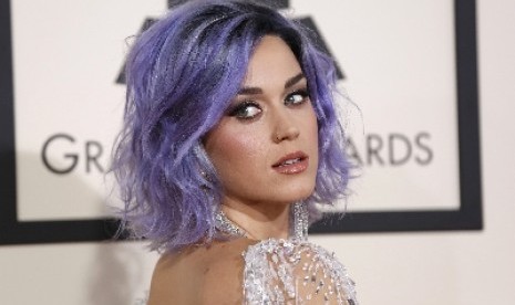 Katy Perry Sebut Semua Ajang Penghargaan Palsu