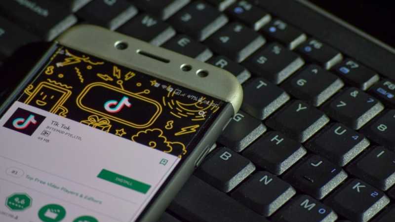 Wow! TikTok Saingi Facebook dengan 1 Miliar Unduhan Wow! TikTok Saingi Facebook dengan 1 Miliar Unduhan