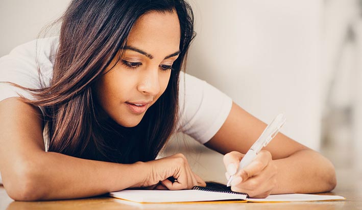 Curhat di Kertas Kosong Bisa Bantu Kurangi Stres Curhat di Kertas Kosong Bisa Bantu Kurangi Stres